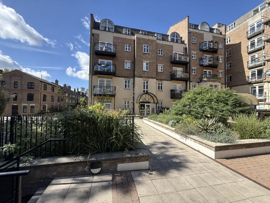 Main image of property: Redwing Court, Swan Street, London Bridge