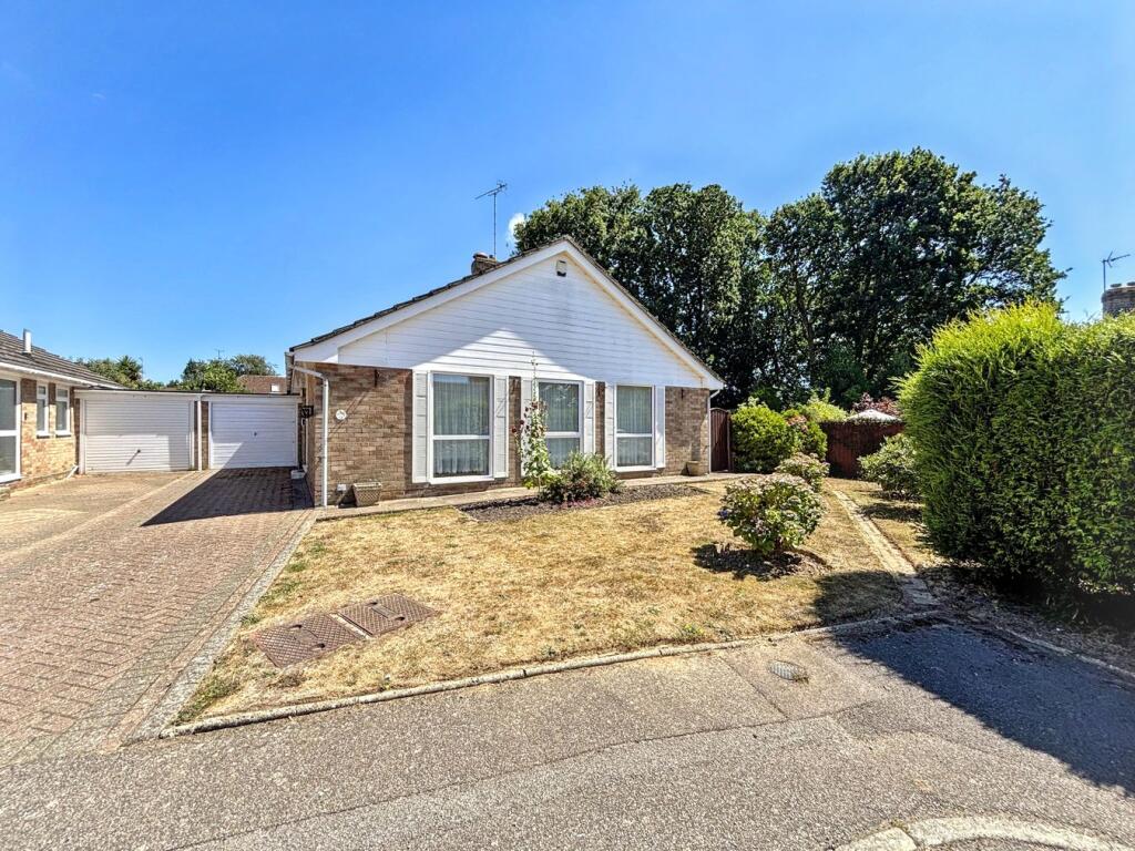Main image of property: Loxwood Close, Bexhill-on-Sea, TN39