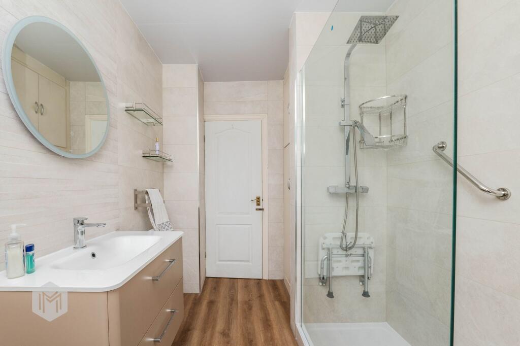 House in Bolton - View 5