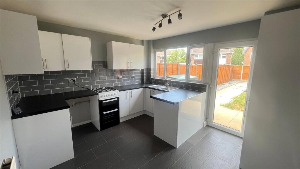 House in Redditch, Worcestershire - View 2