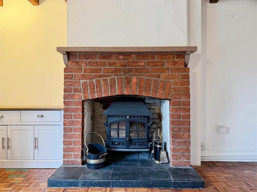 House in Doncaster - View 4