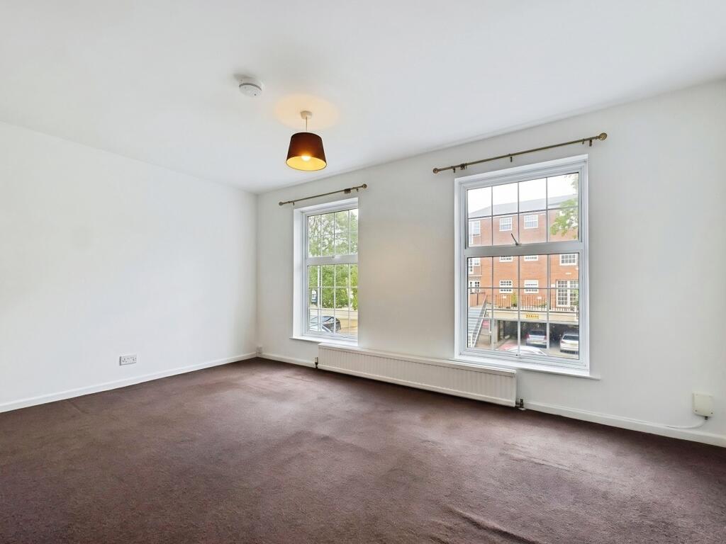 House in St Albans - View 5