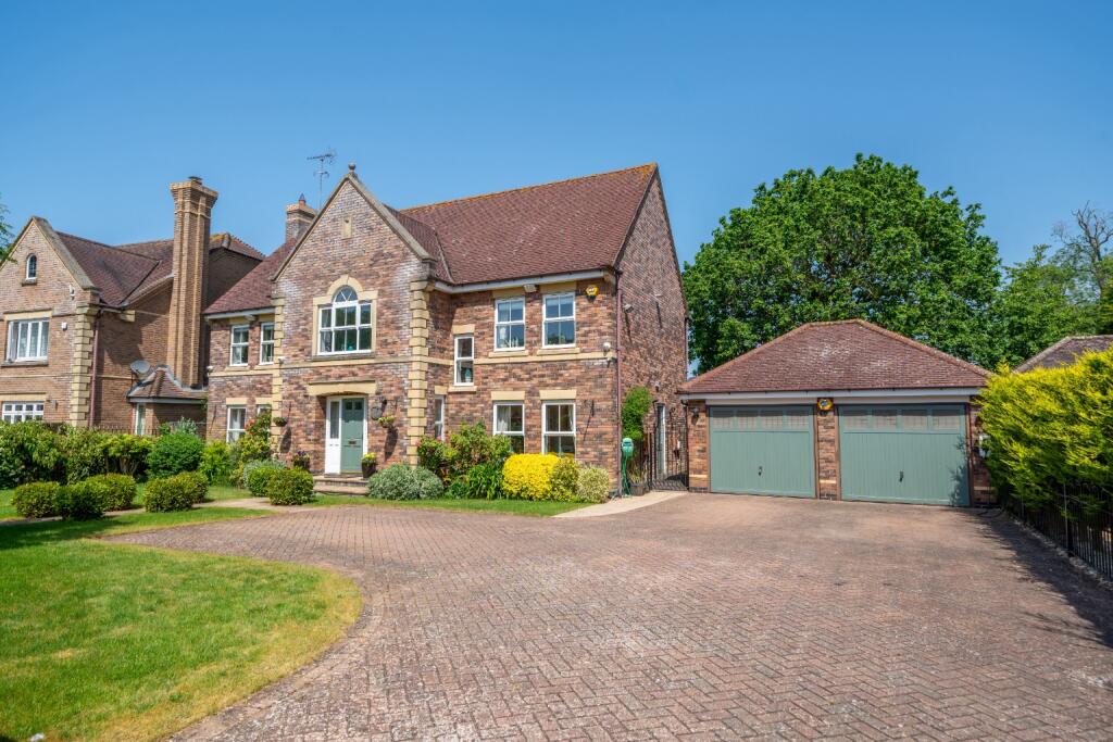 Main image of property: Chestnut Drive, Stretton Hall, Oadby