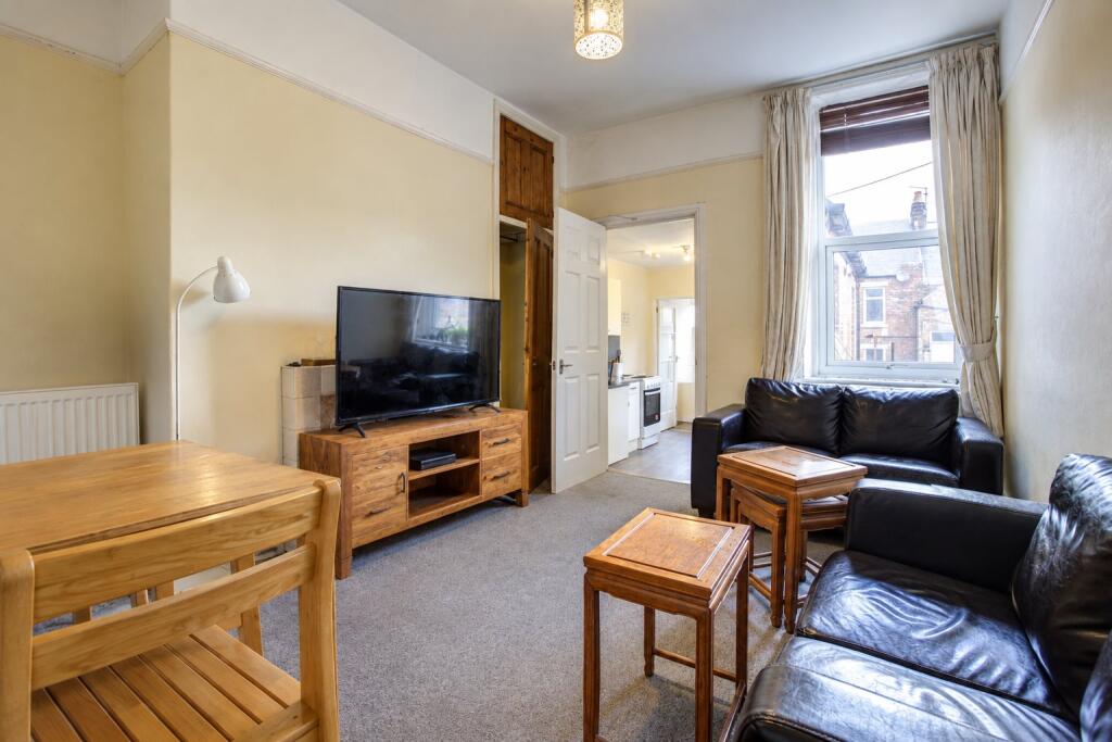 Apartment in Newcastle upon Tyne, Tyne and Wear - View 2