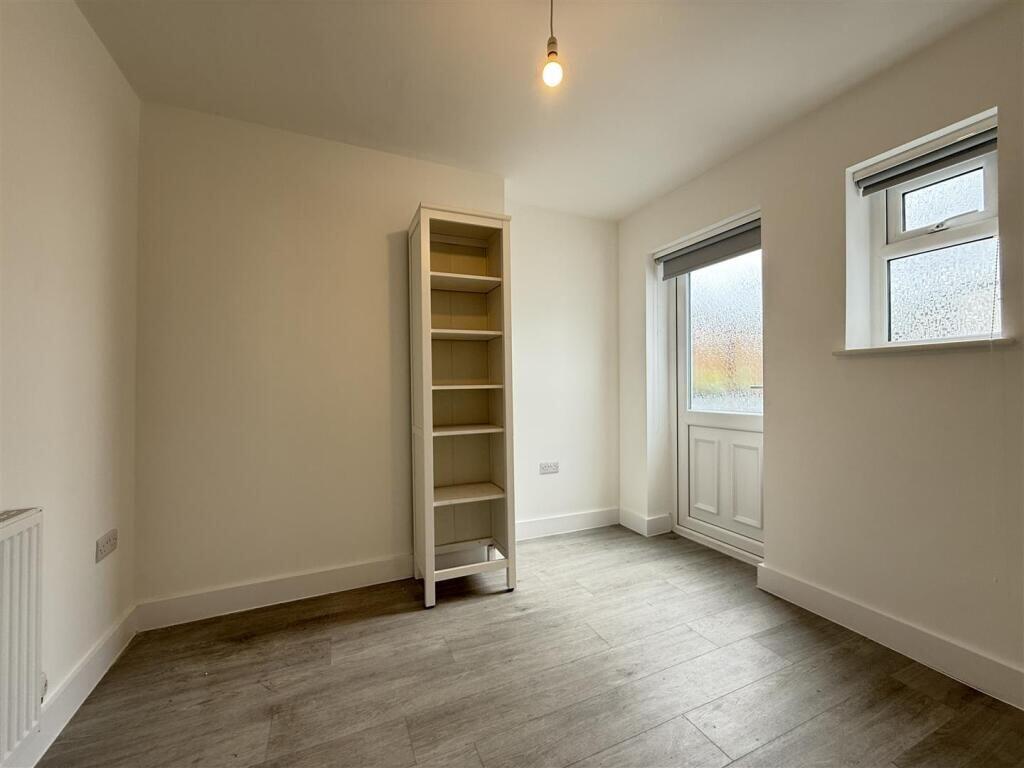 Apartment in Poole - More
