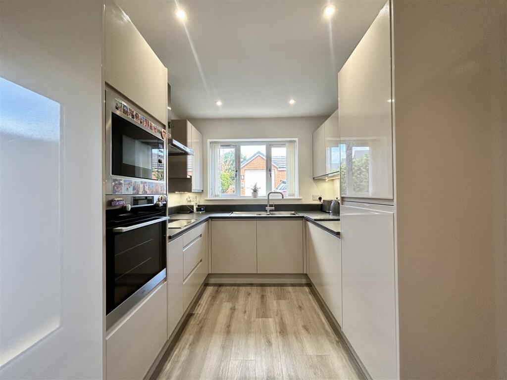 The Green, Quinton, Birmingham photo 5