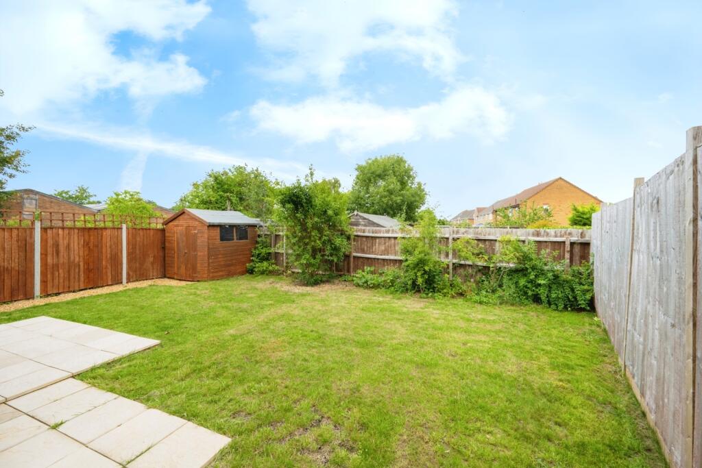 House in Elstow, Bedford - View 2