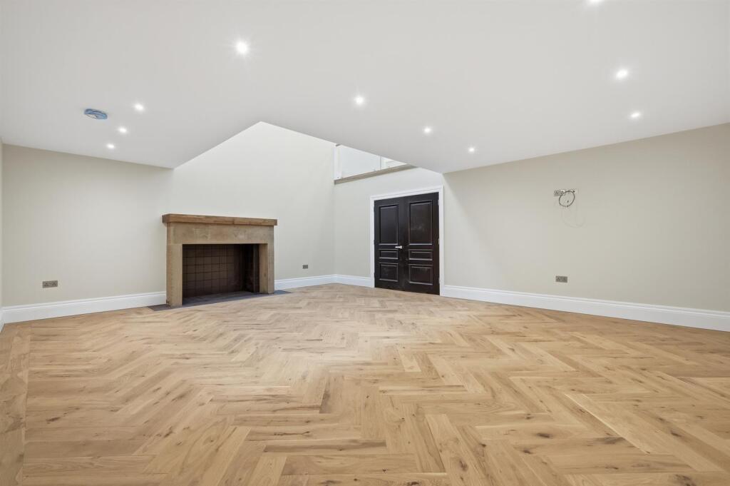 House in East Hertfordshire, Hormead - View 6