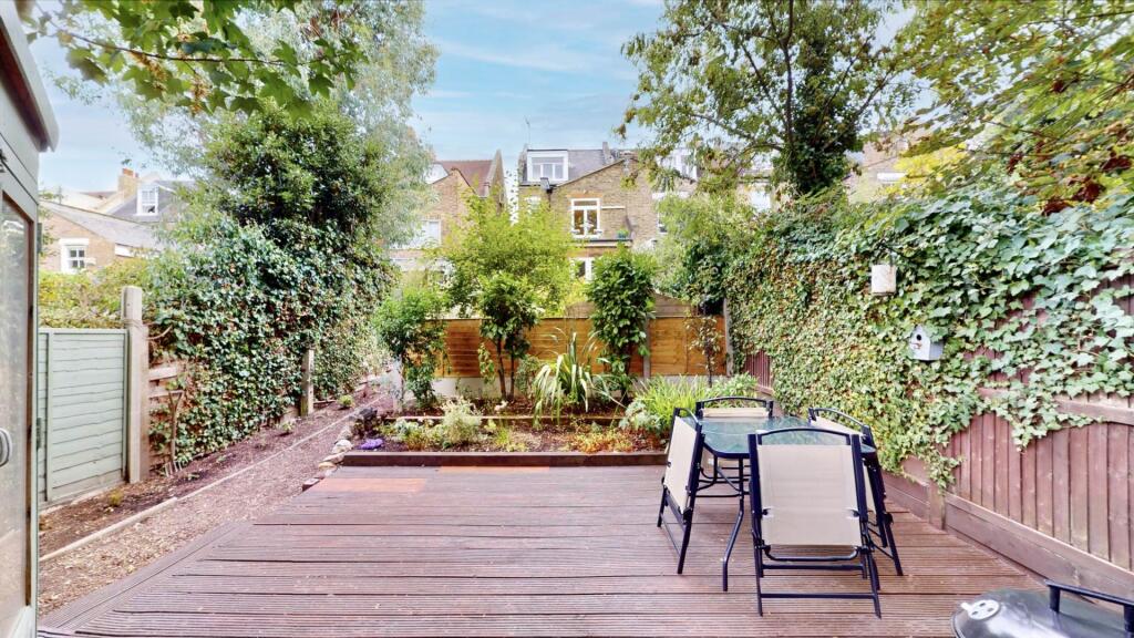 Apartment in London - View 2