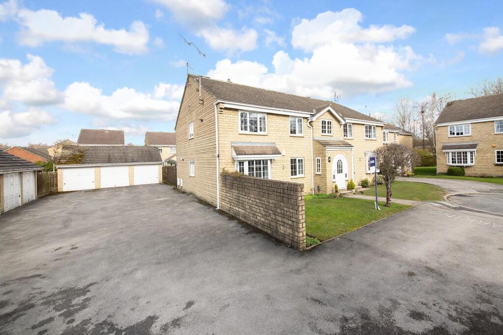 Main image of property: Oakdene Vale, Shadwell, Leeds