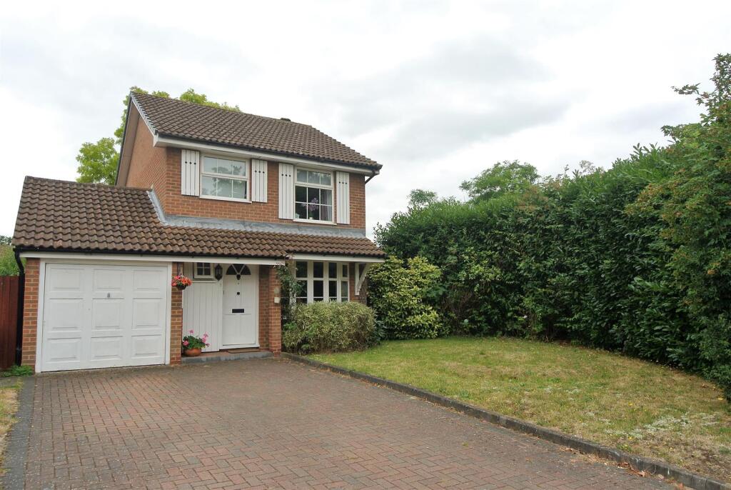 Main image of property: Cabbell Place, Addlestone
