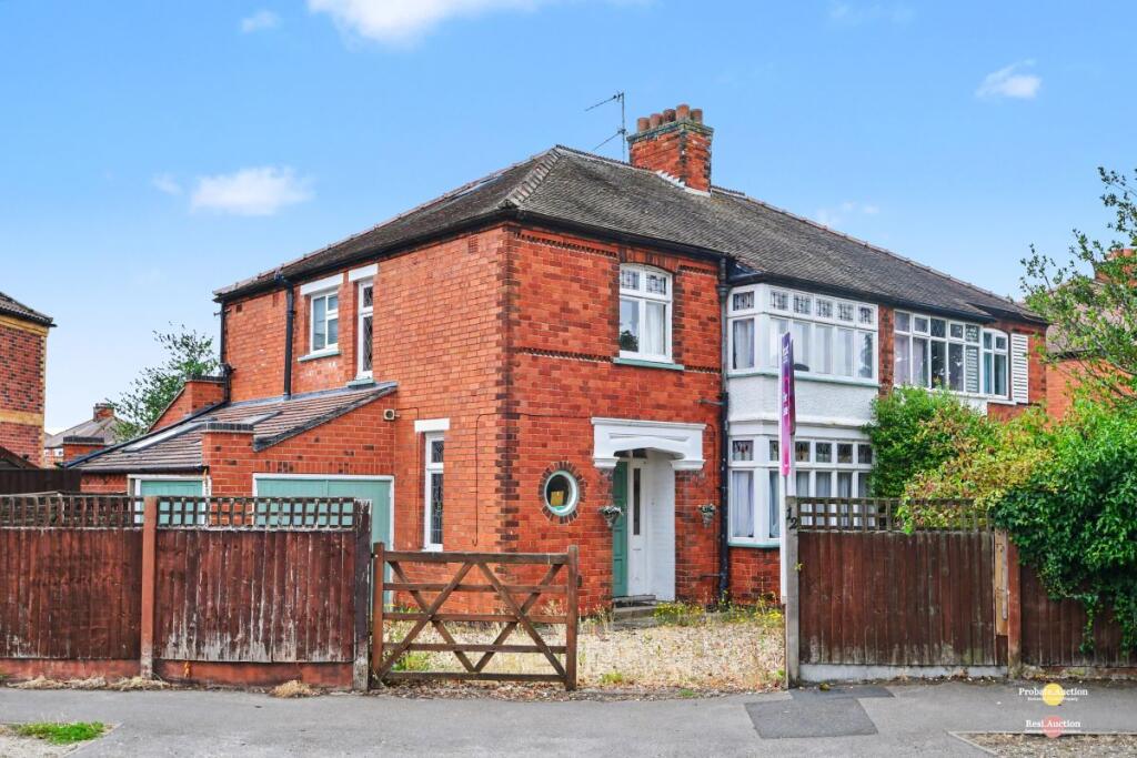 Main image of property: 12 Holden Crescent, Newark, Nottinghamshire, NG24 4HU