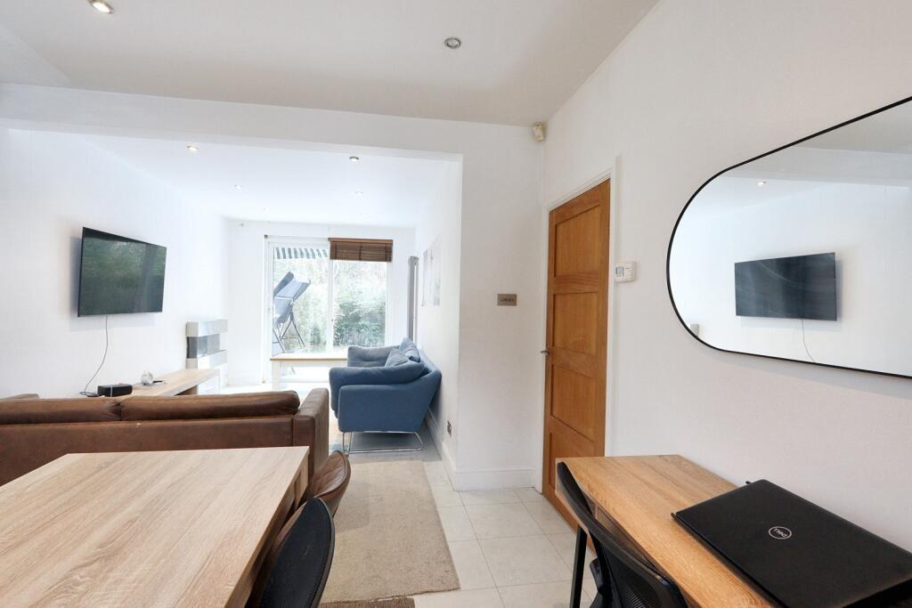 House in Sheffield - View 3