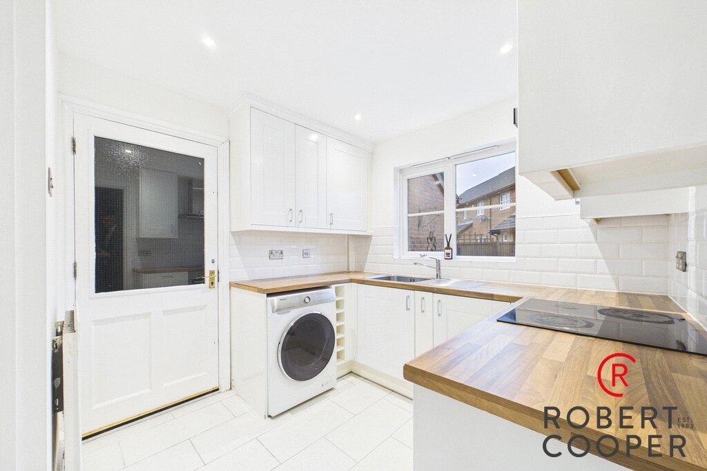 Wilder Close, Ruislip, Middlesex, HA4 photo 4