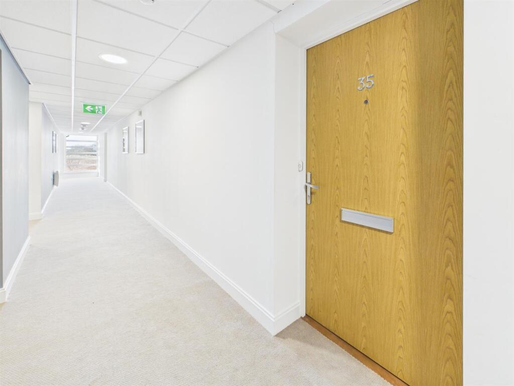 Apartment in Lincoln - View 2