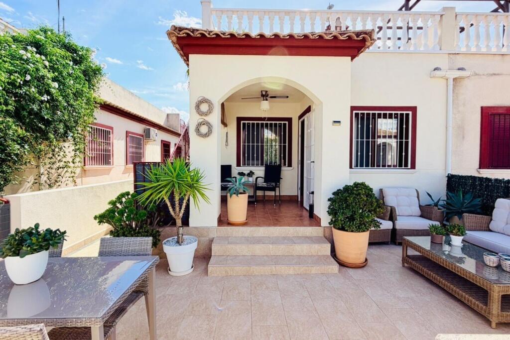 Main image of property: Valencia, Alicante, Daya Vieja