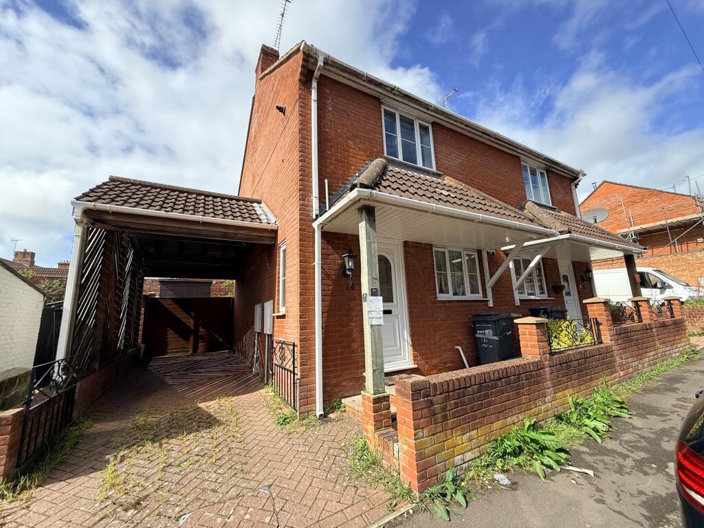 Main image of property: Victoria Road, Yeovil, Somerset, BA21 5AY