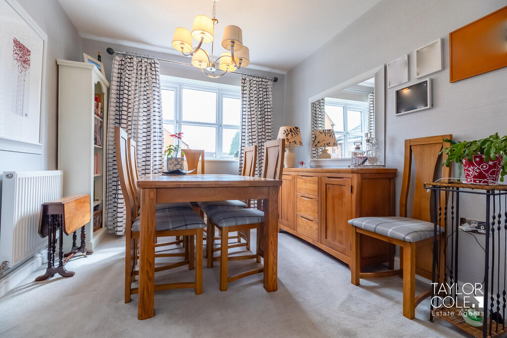 House in Tamworth, Staffordshire - More
