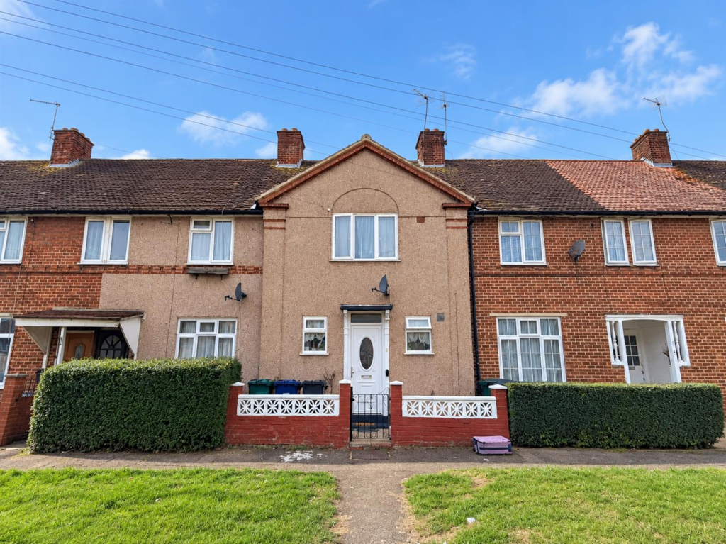3-bed terraced on Kirton Walk, Edgware, £430,000