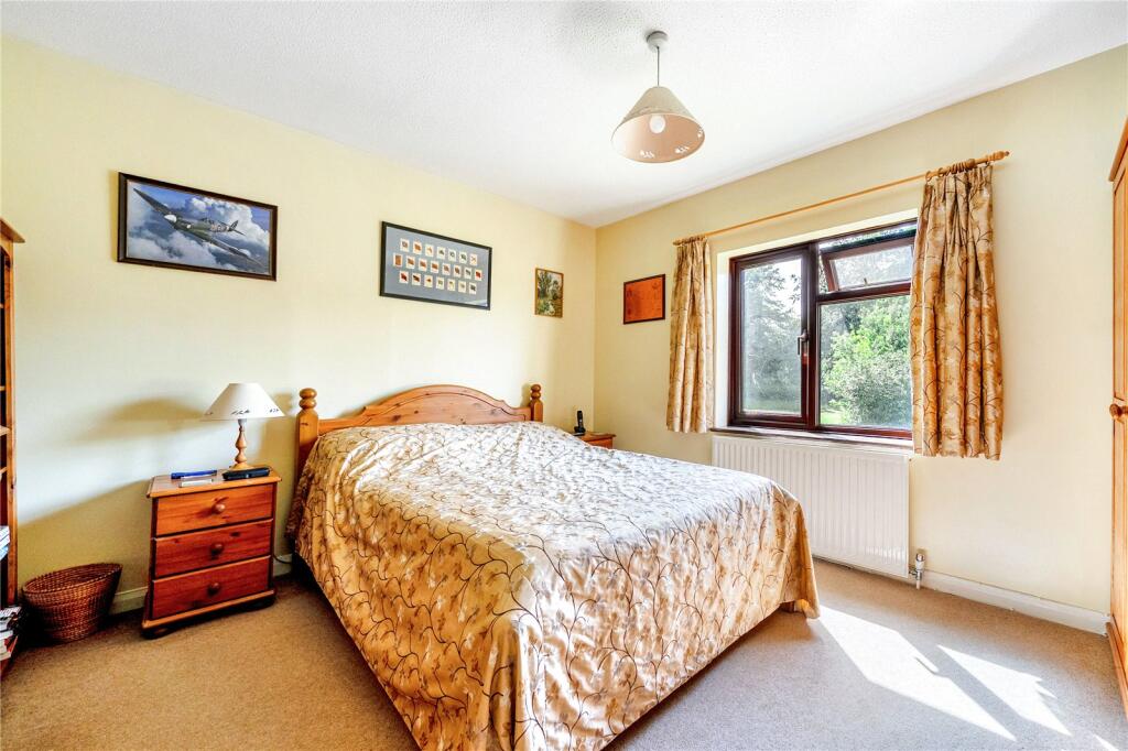 House in Basingstoke and Deane, Lychpit, Riverdene - View 4