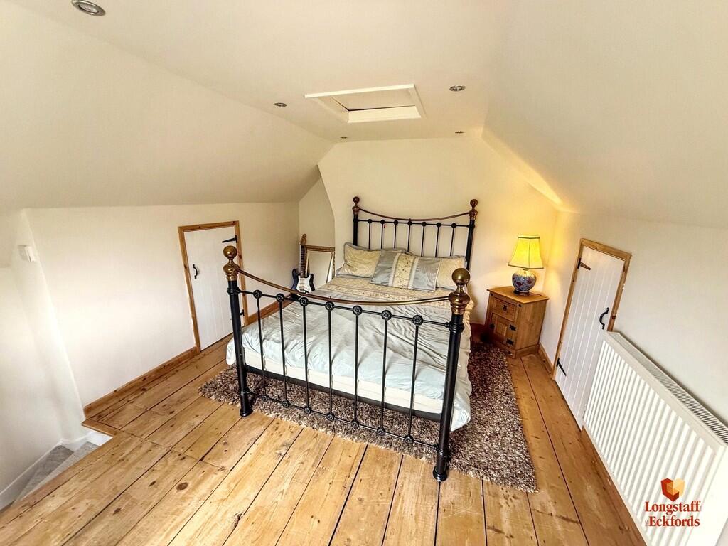 House in Bourne, Cawthorpe - More