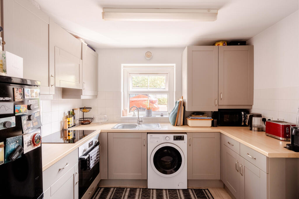 Apartment in Bristol, Crew's Hole, St Anne's - View 2