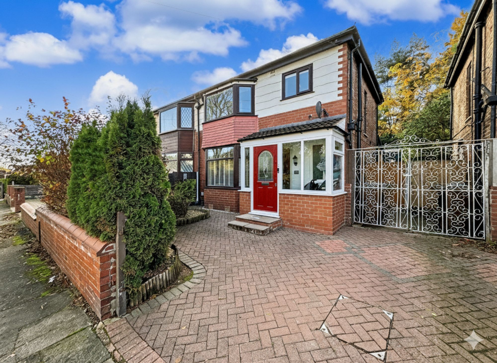 Main image of property: Buckingham Avenue, Whitefield, M45