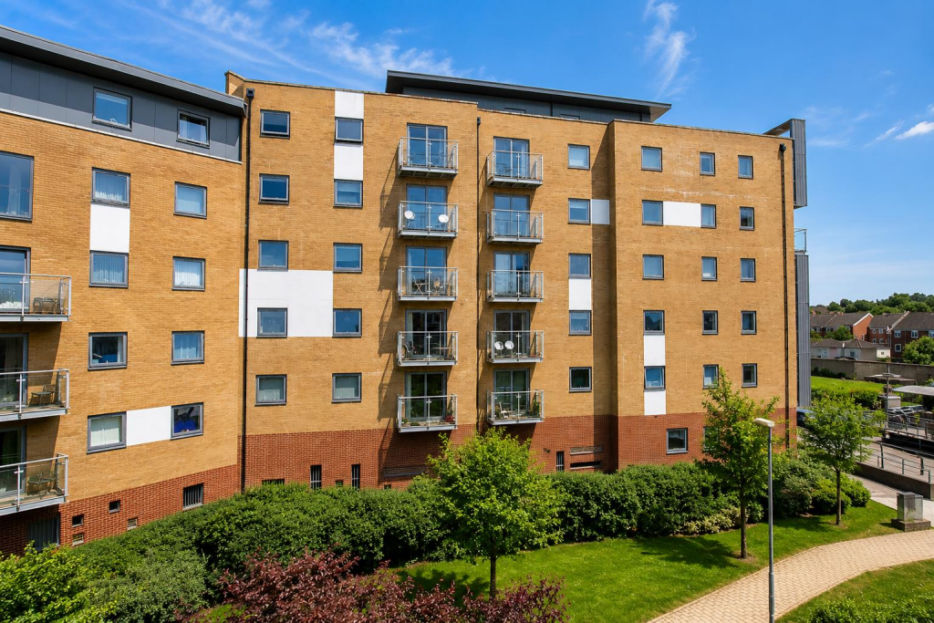 Main image of property: Heia Wharf, Hawkins Road, Colchester, CO2 8XY