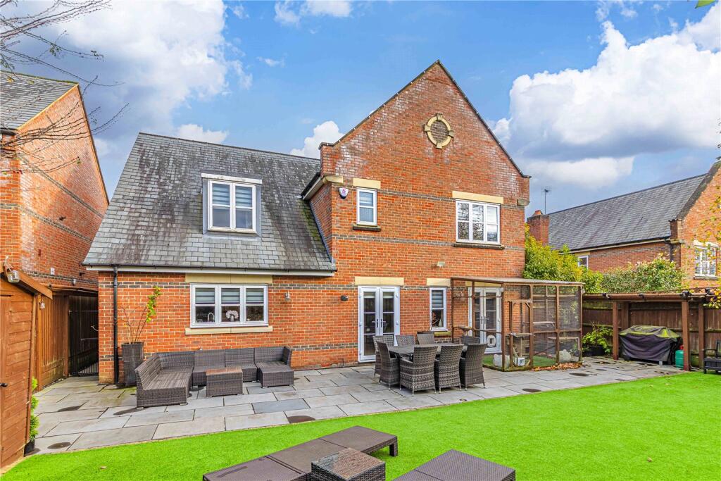 Additional image 21 of Beningfield Drive, St. Albans, Hertfordshire, AL2