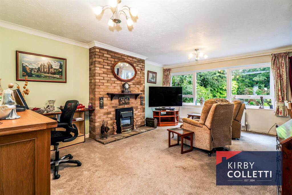 House in Hertford - View 2