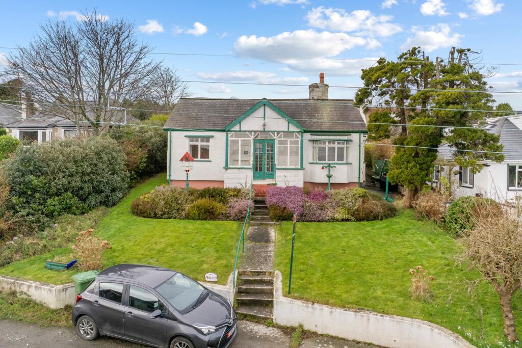 Main image of property: The Crescent, Baldrine, IM4