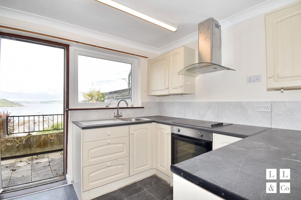 Main image of property: Gyllyng Street, Falmouth, TR11