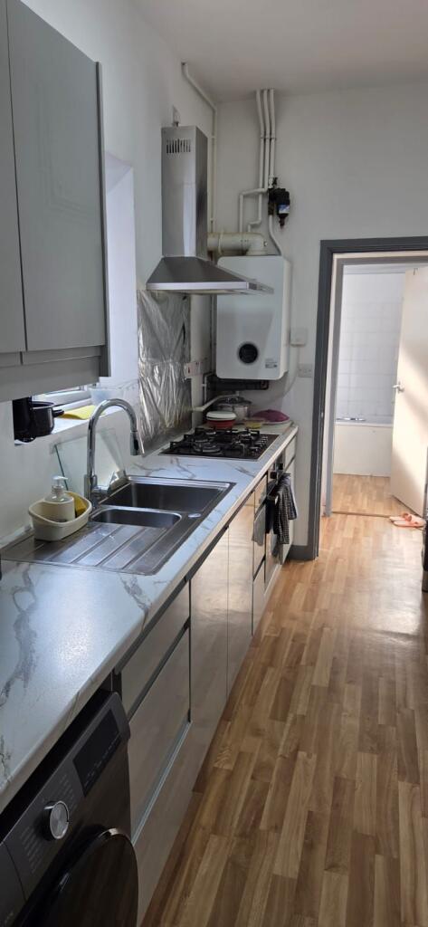 House in Leicester - View 5