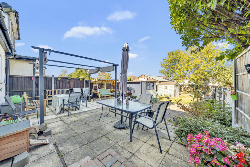 House in London - View 4