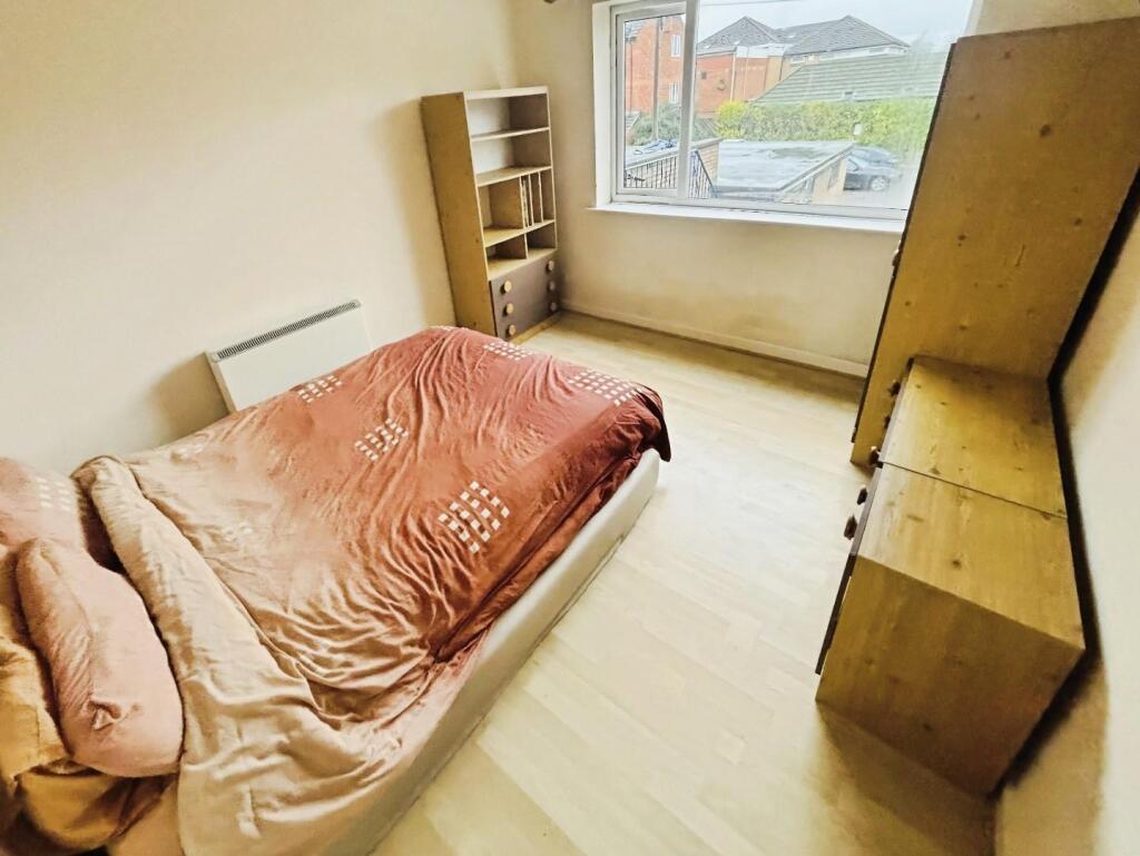 Apartment in Warwick, Milverton, Royal Leamington Spa - More