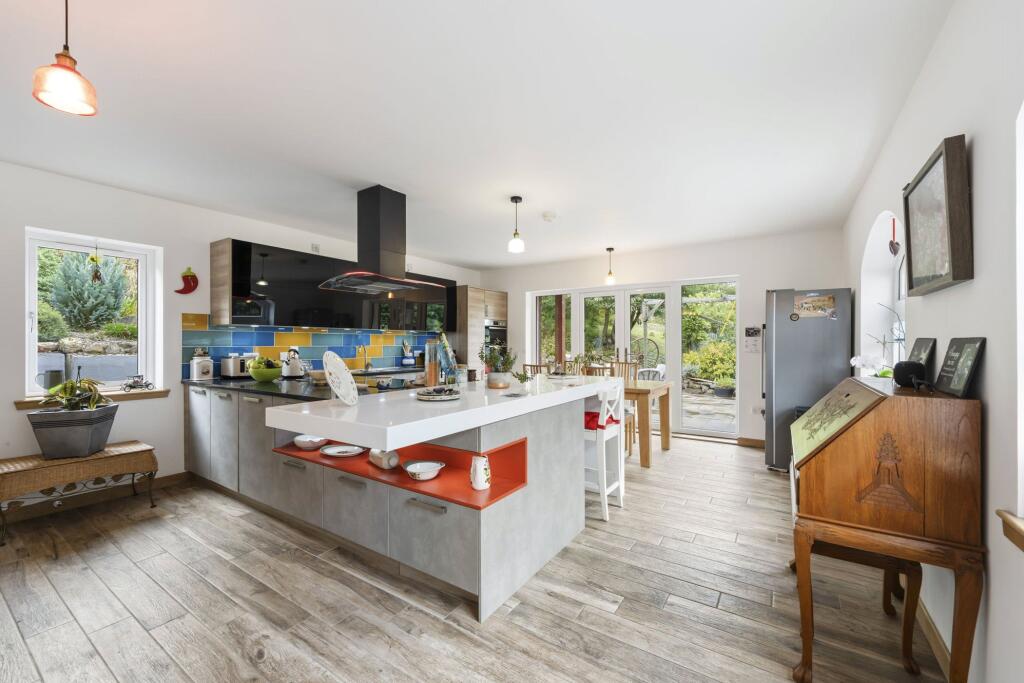 House in Kirkcaldy - More