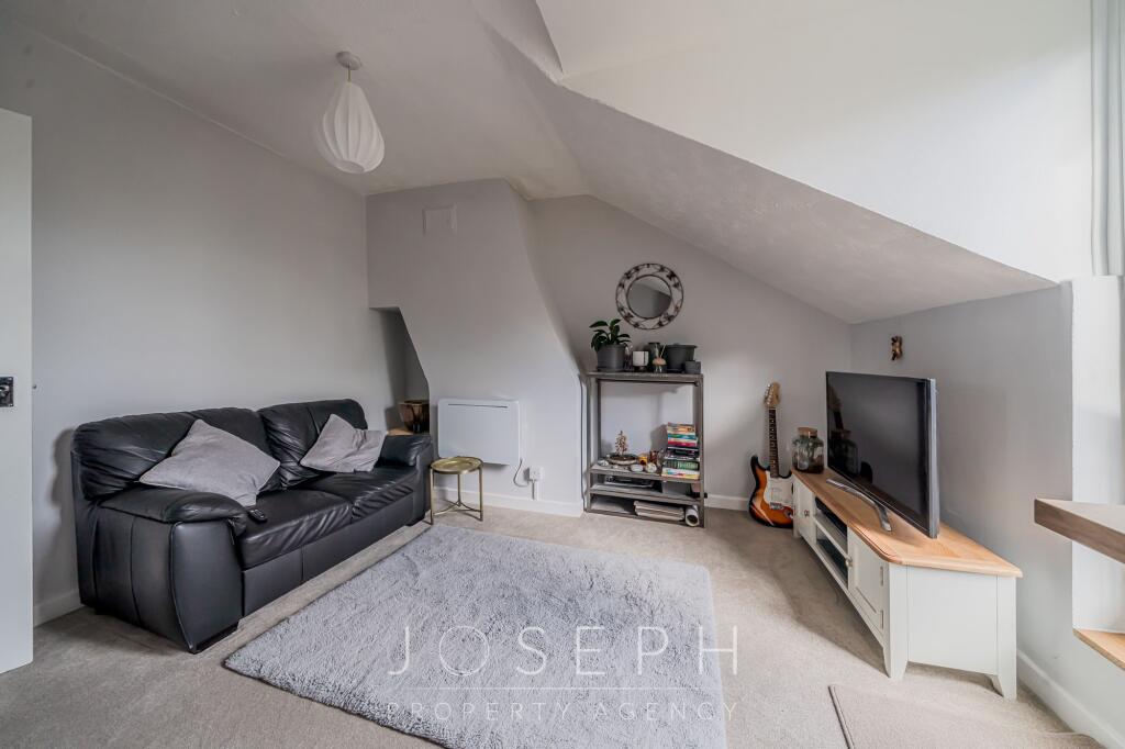 Apartment in Ipswich - View 2