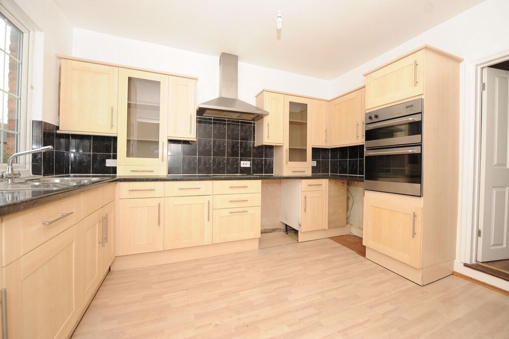 Knox Road, Wellingborough, NN8 - View 2
