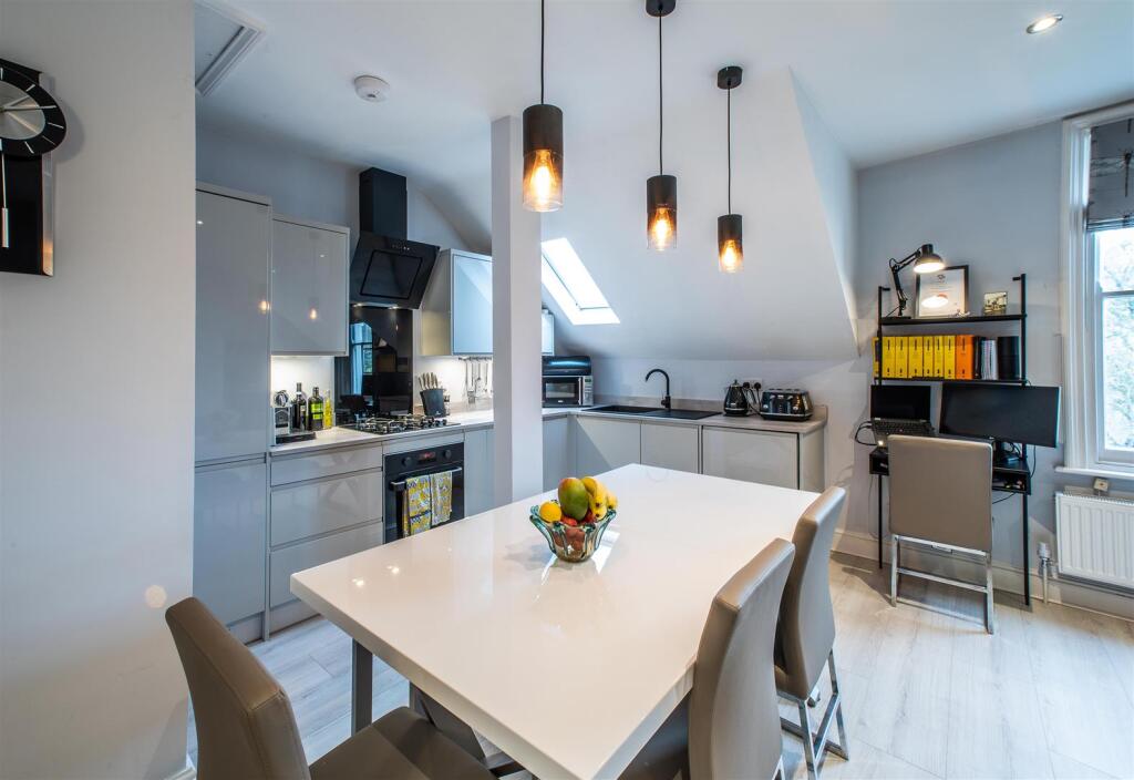 Apartment in Nottingham - More