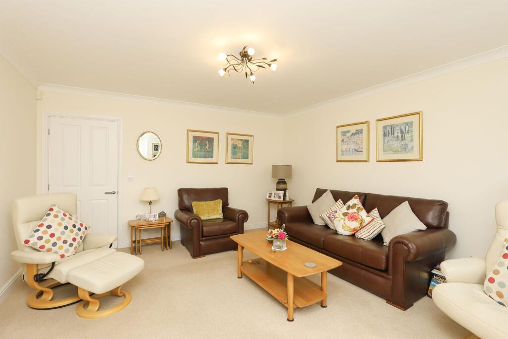 House in North East Derbyshire, Eckington - View 5