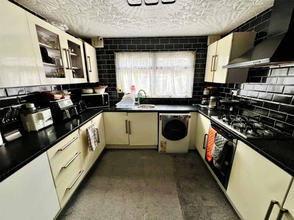 Additional image 5 of Fox Green Crescent, Birmingham, West Midlands, B27