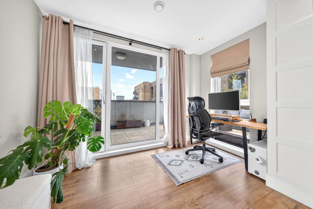 Apartment in London - More