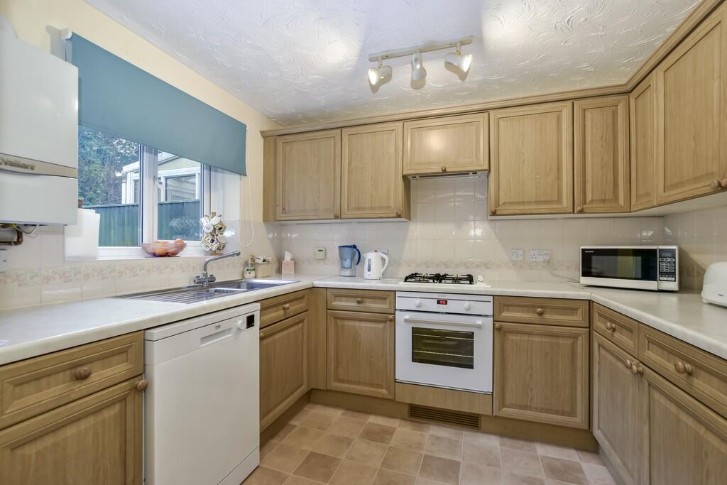 House in Watford, Hertfordshire - View 3