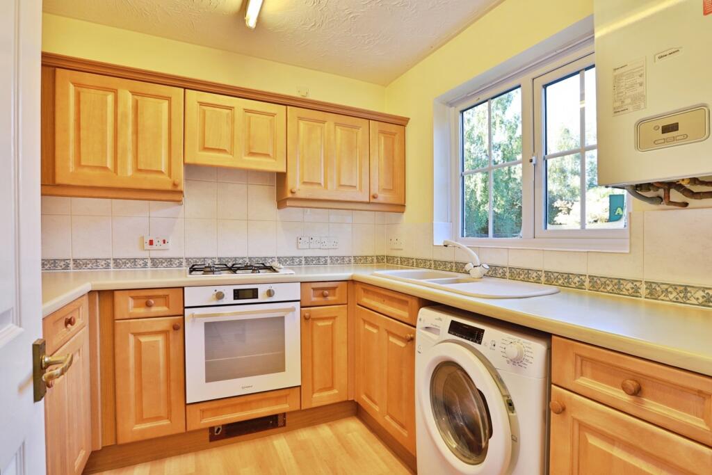 House in Verwood, Dorset - View 2