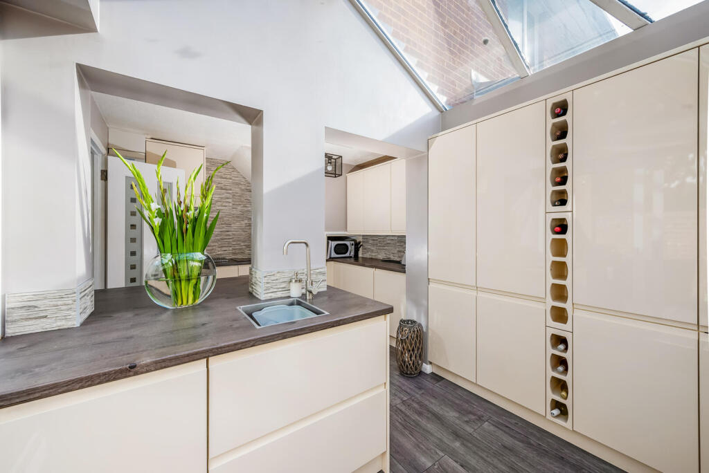 House in Southampton - View 5