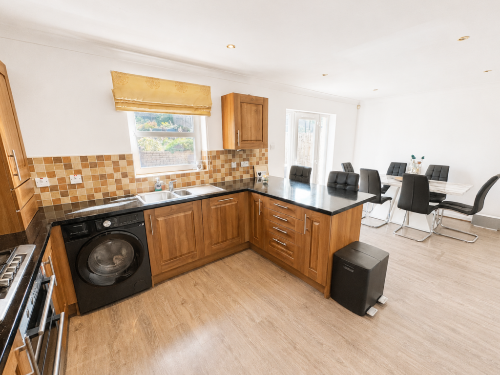 House in Kilmarnock, North Ayrshire - View 5