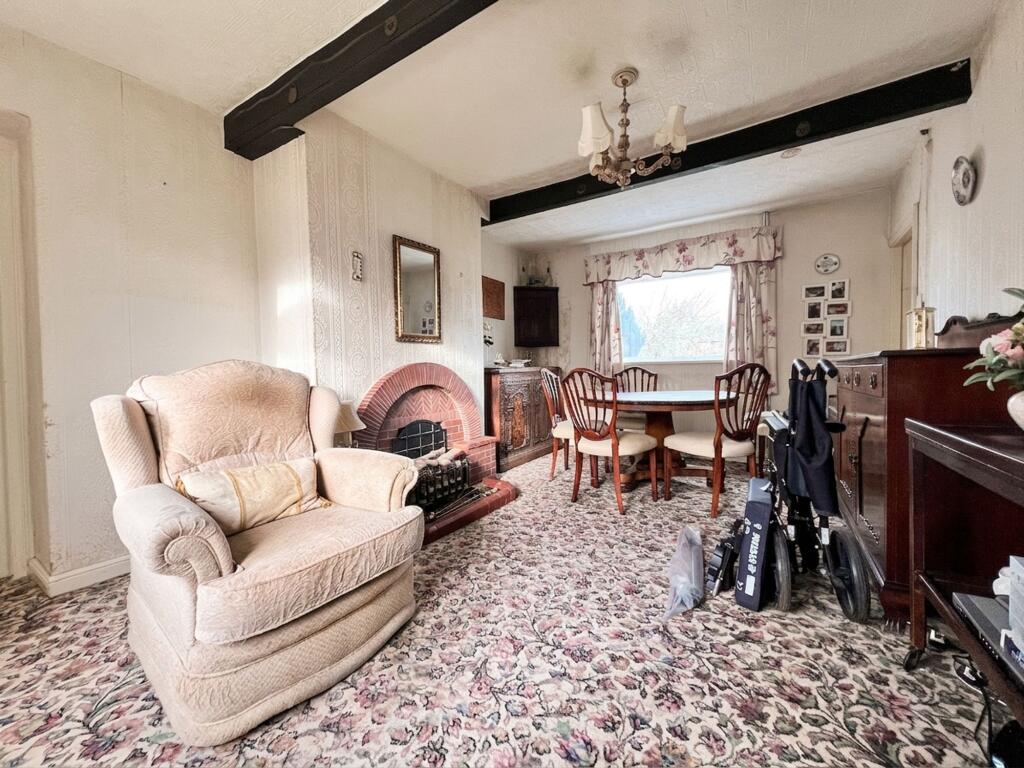 Hall Bower Lane, Huddersfield, HD4 - View 6