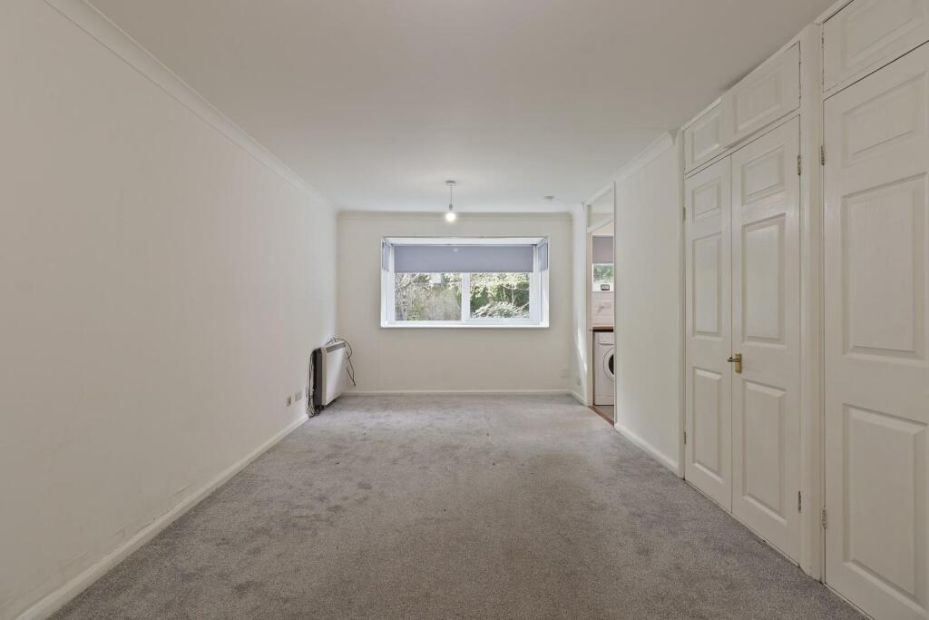 Apartment in Sheffield - More