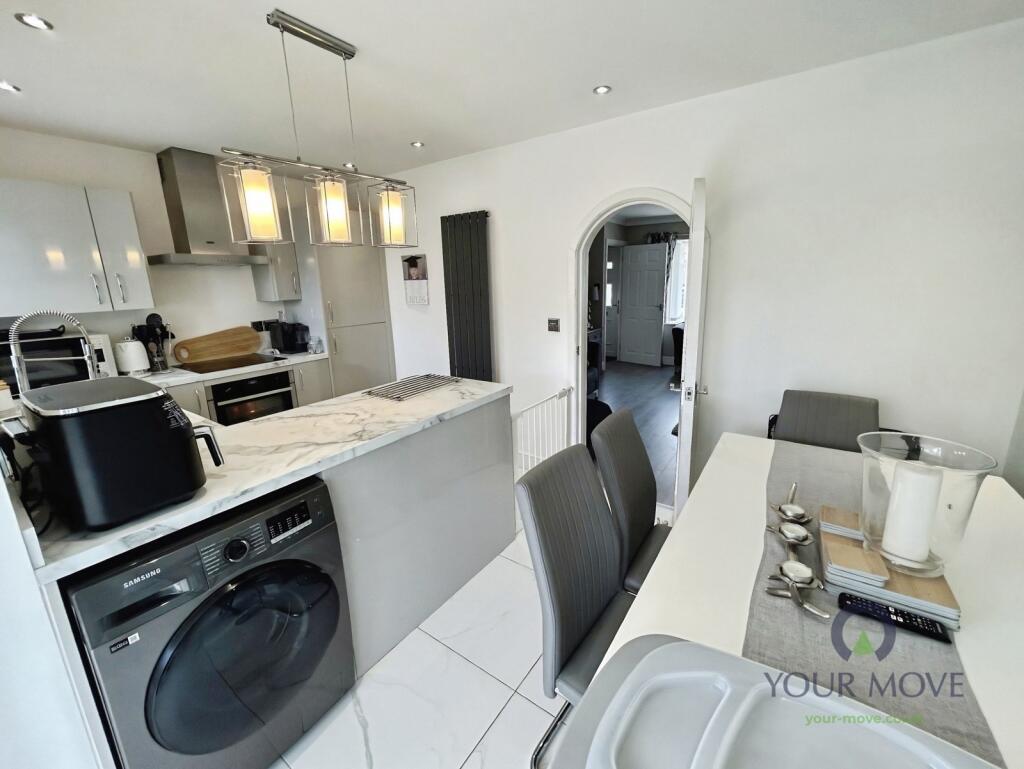 House in Stoke-on-Trent - More
