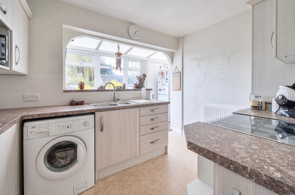 House in Towcester, West Northamptonshire - View 4